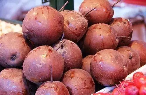 文安吃瓜梅子,夏日消暑佳品，吃瓜梅子的独特魅力